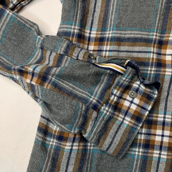 Denim & Flower Fuzzy SLIM FIT Flannel Size XL - Picture 4 of 9